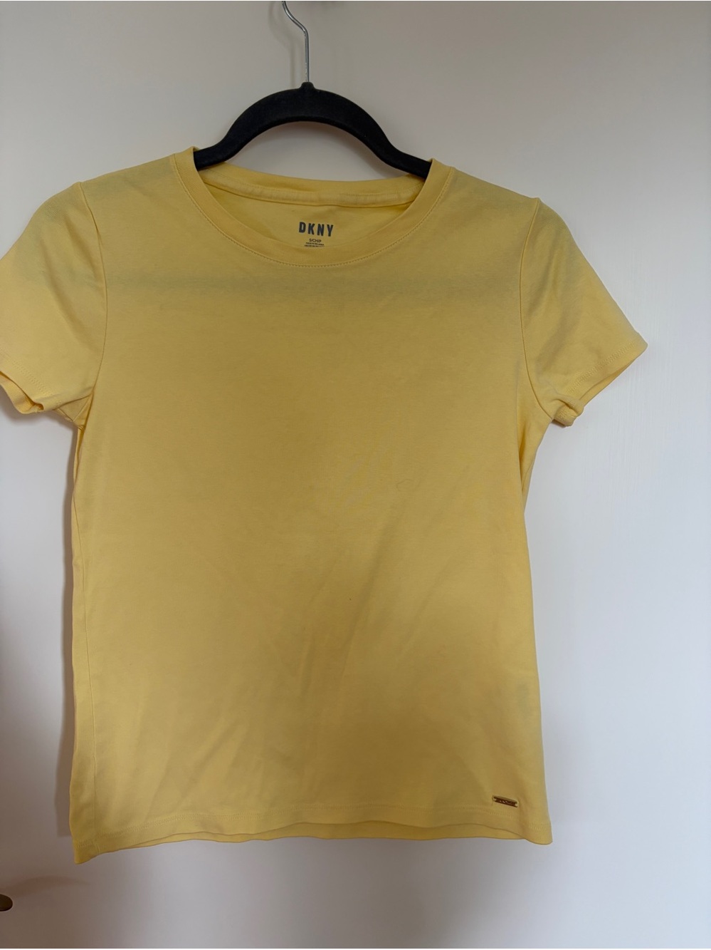 DKNY Pastel Yellow Short-Sleeve 100 % organic cotton Crewneck Tee